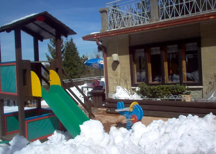 Carla ホテル ブルナーテ